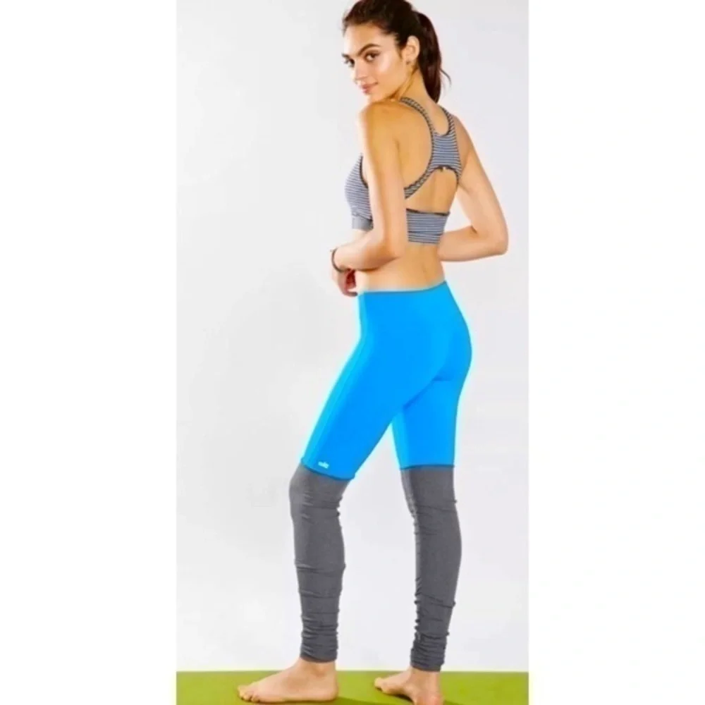 Alo Yoga Ice Goddess Ribbed Legging Blue Gray Extra Long Stretch Athletic Pants